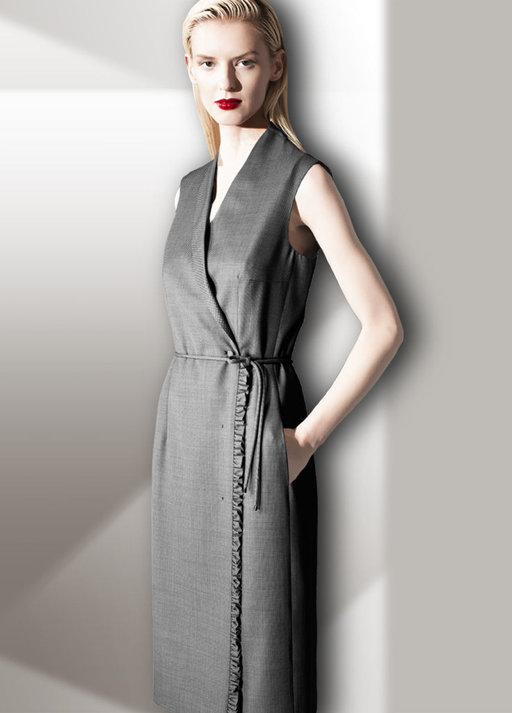 Sleeveless wool wrap dress with ruffle black white